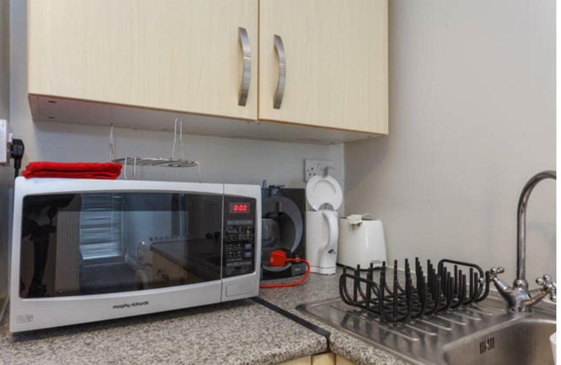 Shirley Apartments, Cozy Studio, Self Check In, 10 Min Drive To City Centre, Walking To Redbridge Train Station 南安普敦 外观 照片